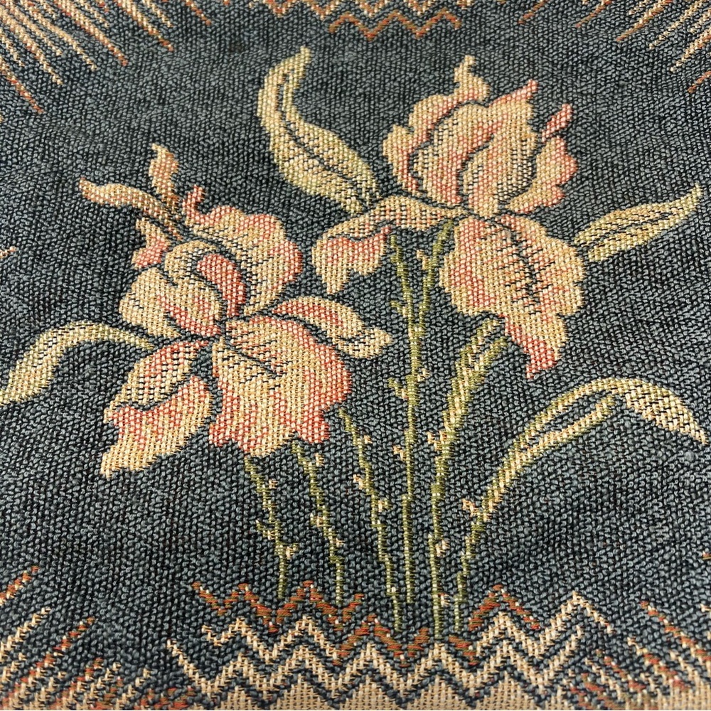 Vintage Floral Tapestry Handbag with Wooden Handles Mid Century Needlepoint - Picture 3 of 13